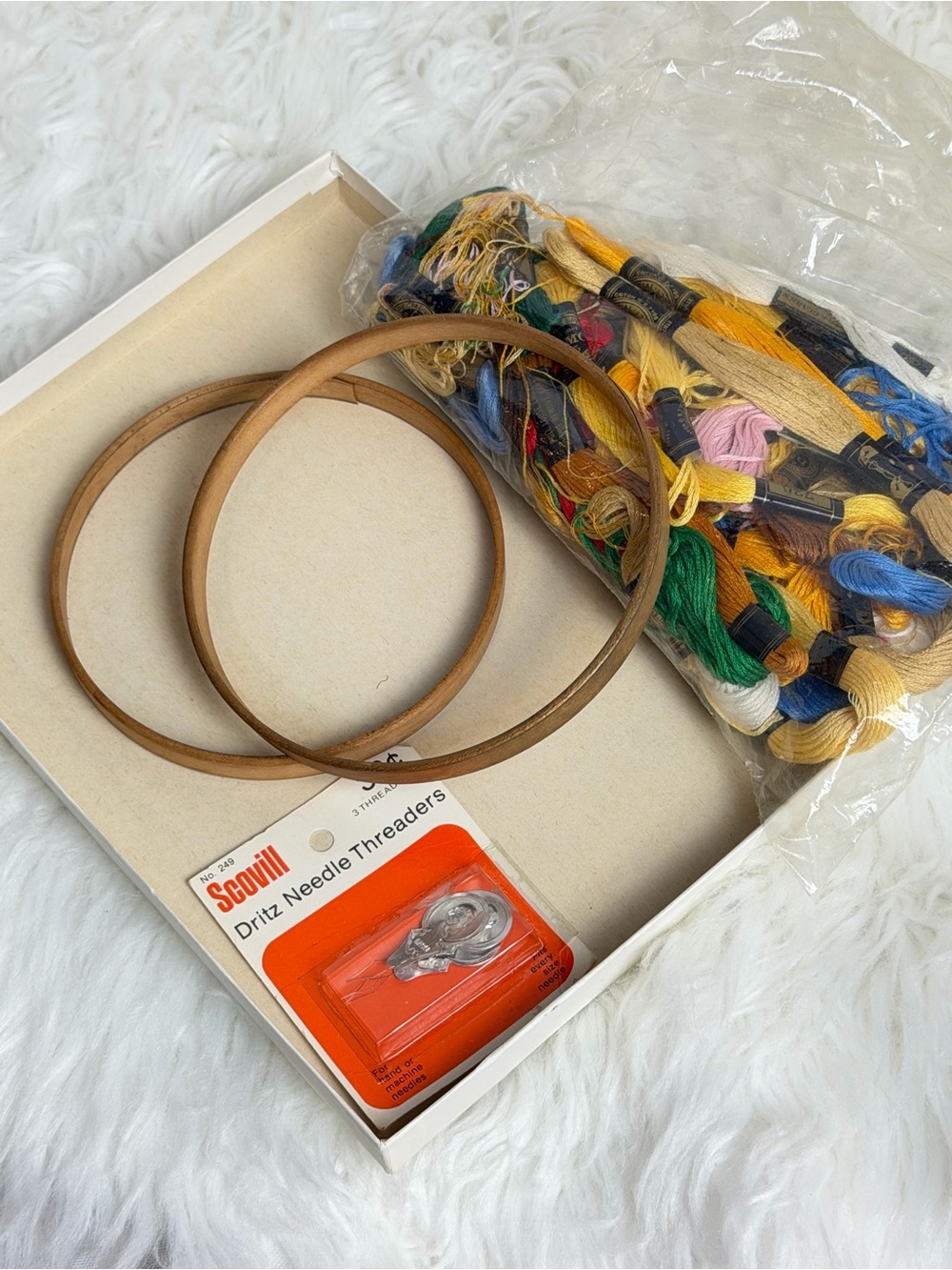 Dritz Needle Threaders & Embroidery Floss Kit with Wooden Hoops - Multicolor
